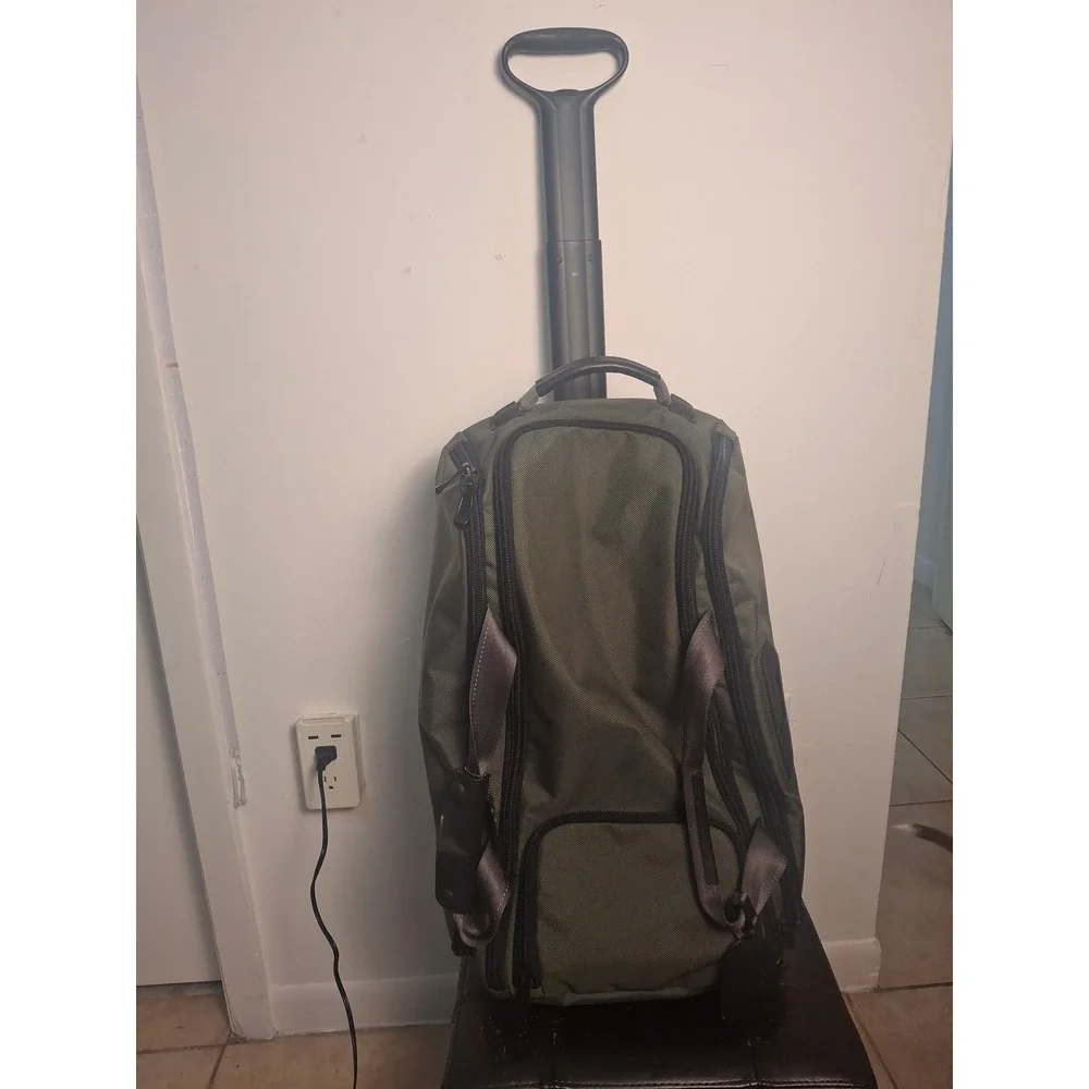 Tumi T-Tech Rolling Duffel Bag Olive Green Ballistic Nylon Travel Lugage CarryOn